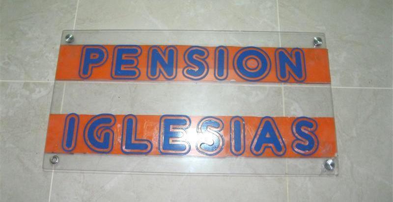 Pension Iglesias Сарагоса Экстерьер фото